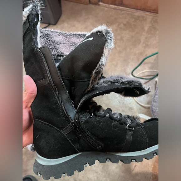Women Skechers boots 😍 - Picture 8 of 11